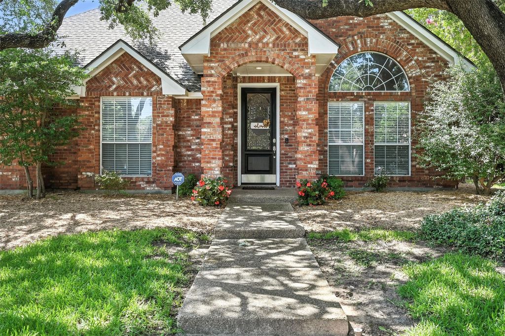 7605 Ramble Wood Trail, Fort Worth, TX 76132