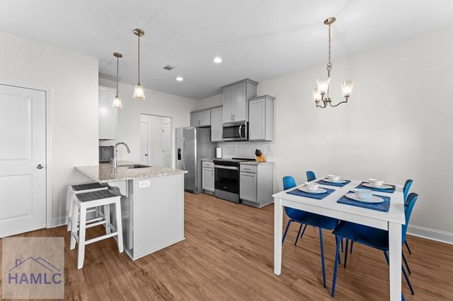 52 Buckingham Drive, Midway, GA 31320