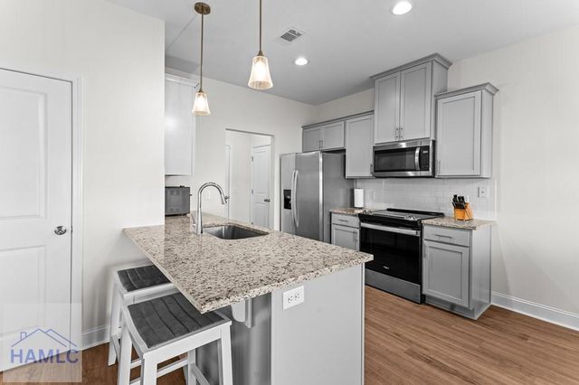 52 Buckingham Drive, Midway, GA 31320