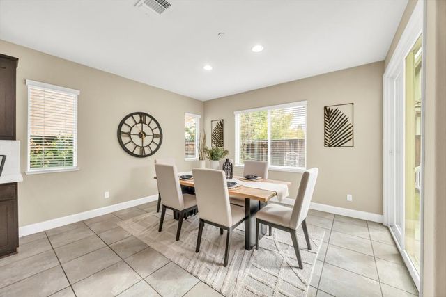 1437 Cummings Way, Folsom, CA 95630