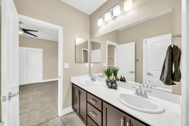 1437 Cummings Way, Folsom, CA 95630