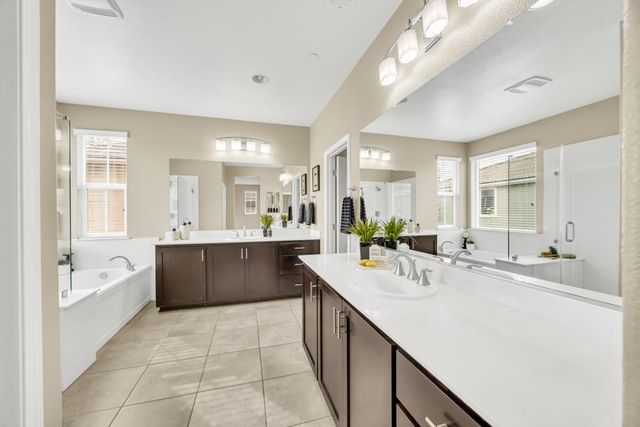 1437 Cummings Way, Folsom, CA 95630