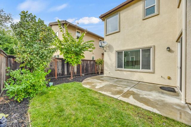 1437 Cummings Way, Folsom, CA 95630
