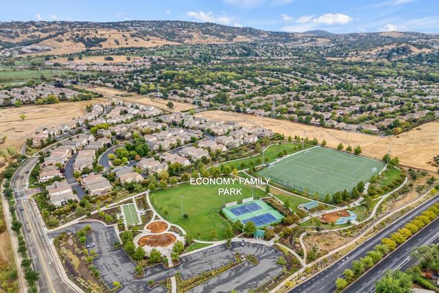 1437 Cummings Way, Folsom, CA 95630