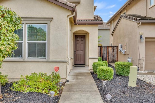 1437 Cummings Way, Folsom, CA 95630