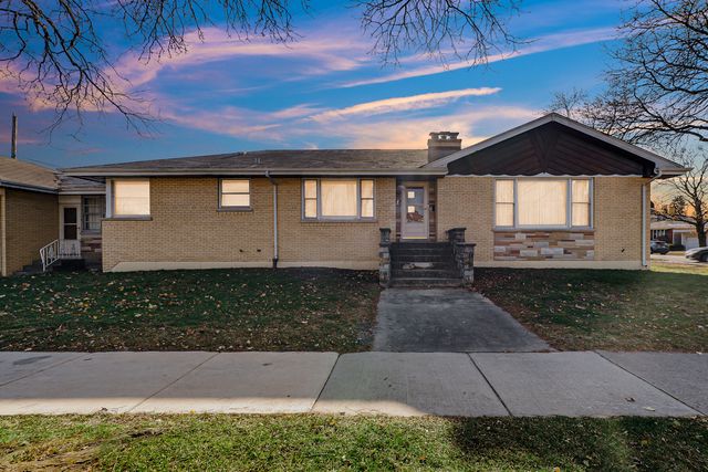 9701 S Springfield Avenue, Evergreen Park, IL 60805