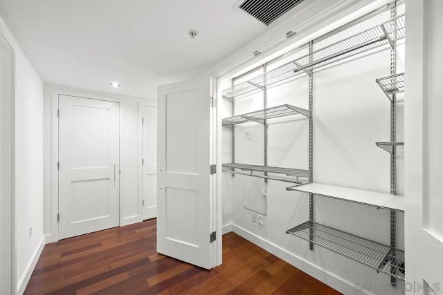 700 W E Street 1903, San Diego, CA 92101