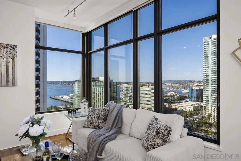 700 W E Street 1903, San Diego, CA 92101