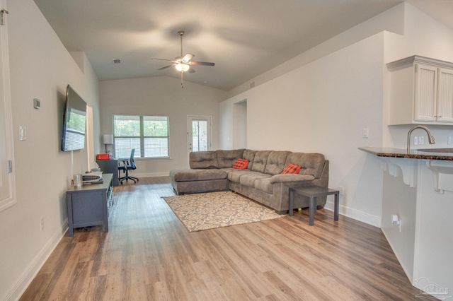 3633 Conley Dr, Cantonment, FL 32533