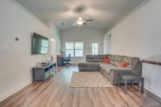 3633 Conley Dr, Cantonment, FL 32533