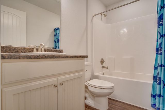 3633 Conley Dr, Cantonment, FL 32533