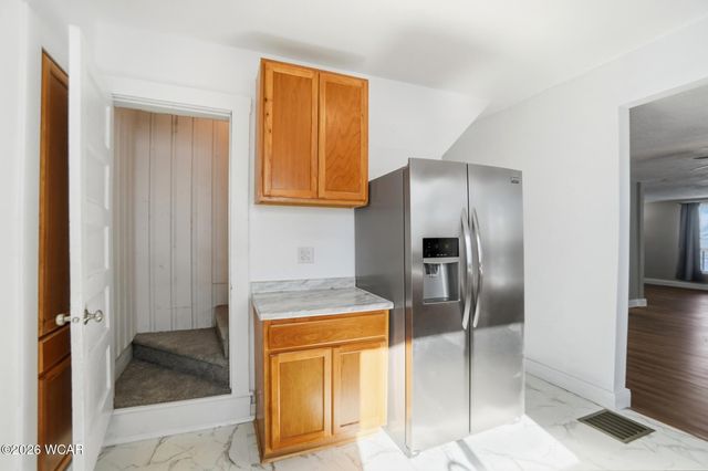 735 N Elizabeth Street, Lima, OH 45801