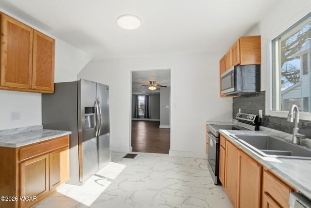 735 N Elizabeth Street, Lima, OH 45801