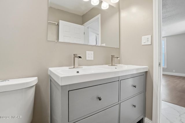 735 N Elizabeth Street, Lima, OH 45801