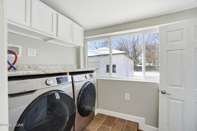 735 N Elizabeth Street, Lima, OH 45801