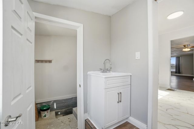 735 N Elizabeth Street, Lima, OH 45801