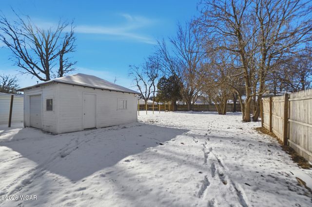 735 N Elizabeth Street, Lima, OH 45801