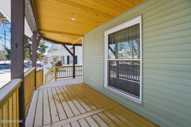 735 N Elizabeth Street, Lima, OH 45801