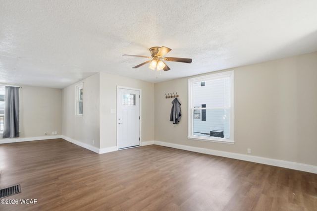 735 N Elizabeth Street, Lima, OH 45801