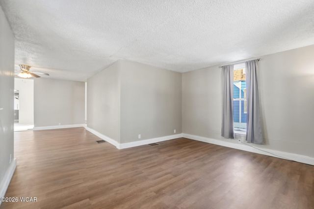 735 N Elizabeth Street, Lima, OH 45801