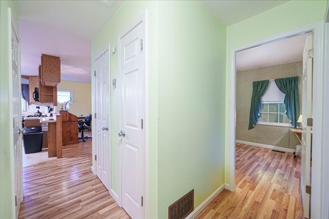 97 Marion Dr, Northbridge, MA 01588