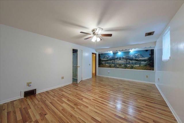 97 Marion Dr, Northbridge, MA 01588