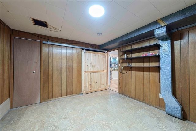 97 Marion Dr, Northbridge, MA 01588