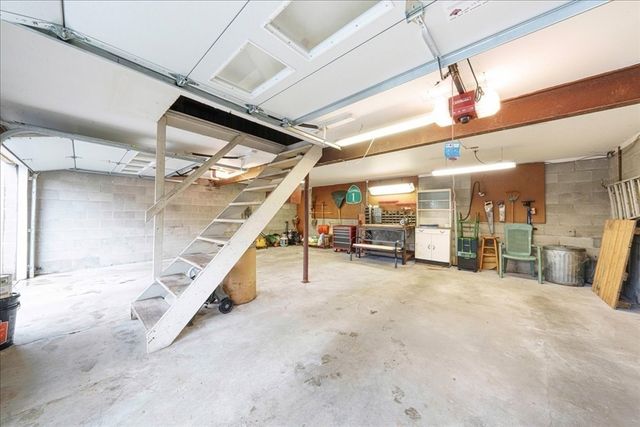 97 Marion Dr, Northbridge, MA 01588