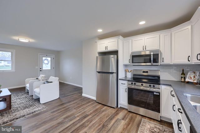 7751 LANCASTER AVE, Myerstown, PA 17067