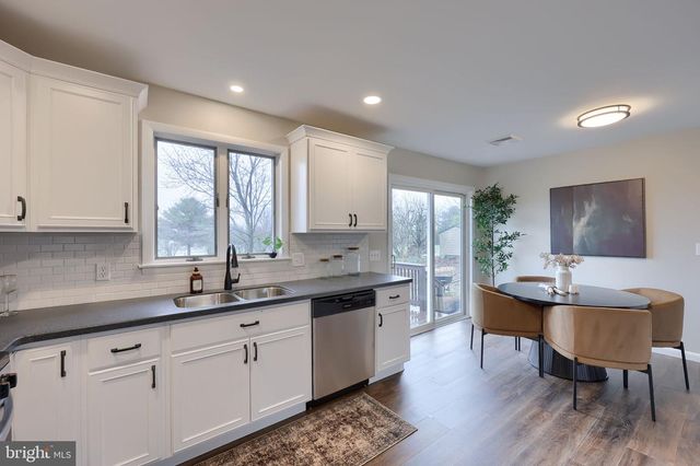 7751 LANCASTER AVE, Myerstown, PA 17067