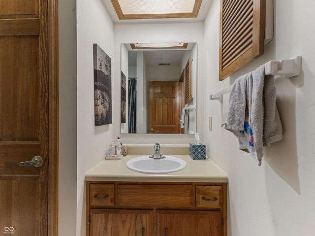 8439 Chapel Pines Drive 84, Indianapolis, IN 46234