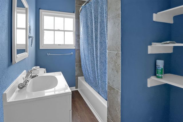 510 E Pearce Street, Baytown, TX 77520