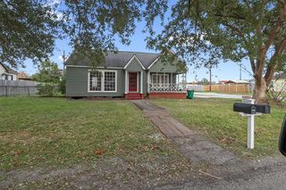 510 E Pearce Street, Baytown, TX 77520