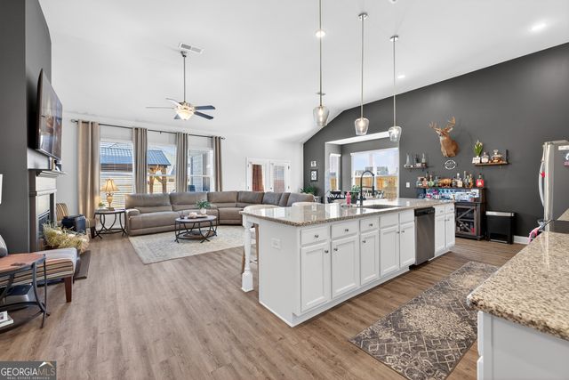 136 Applewood Way, Homer, GA 30547