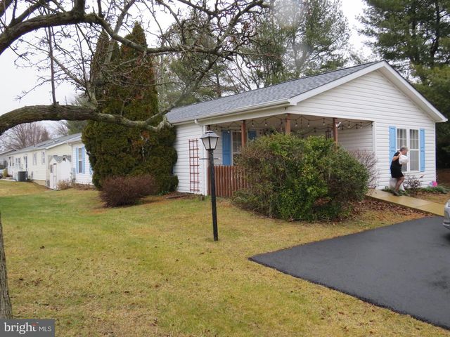 22 WISTERIA CT, New Hope, PA 18938