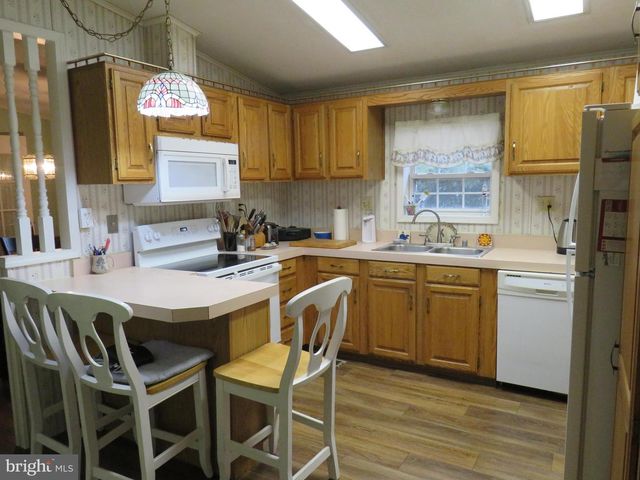 22 WISTERIA CT, New Hope, PA 18938