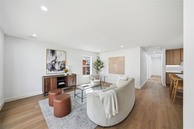 11743 Neering Drive, Dallas, TX 75218