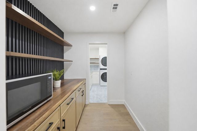 11743 Neering Drive, Dallas, TX 75218