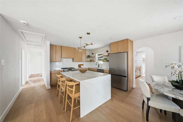 11743 Neering Drive, Dallas, TX 75218