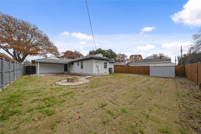 11743 Neering Drive, Dallas, TX 75218