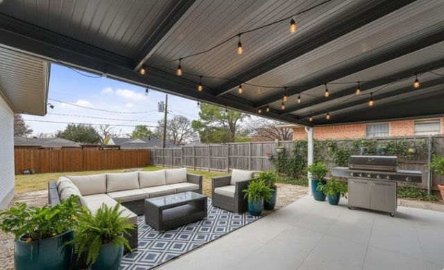 11743 Neering Drive, Dallas, TX 75218