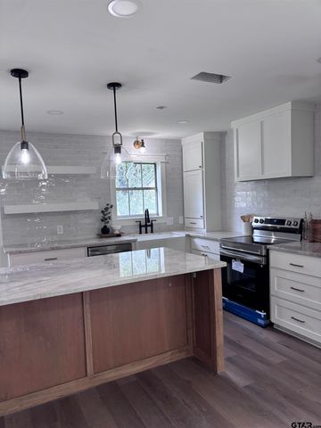 1 Sioux, Longview, TX 75605