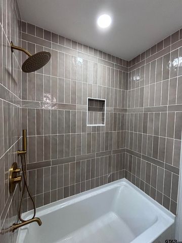 1 Sioux, Longview, TX 75605