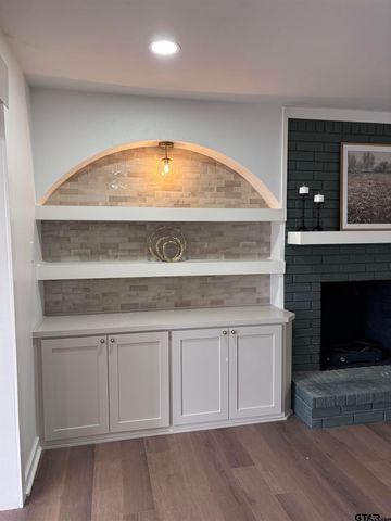 1 Sioux, Longview, TX 75605