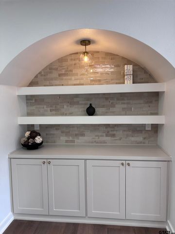 1 Sioux, Longview, TX 75605