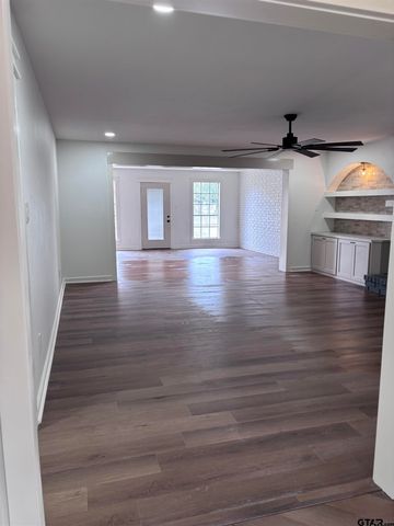 1 Sioux, Longview, TX 75605