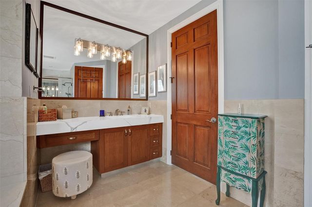 516 Hendricks Isle 4a, Fort Lauderdale, FL 33301