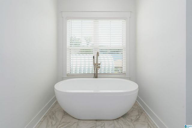 863 COUNTY ROAD 481, Clanton, AL 35046