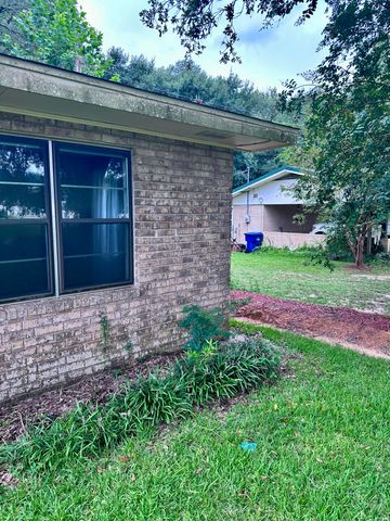 407 Miller Ave, Leesville, LA 71446