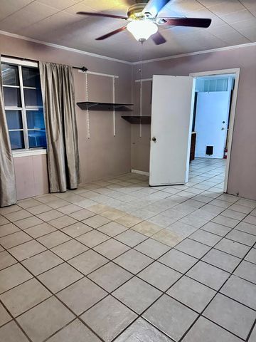 407 Miller Ave, Leesville, LA 71446